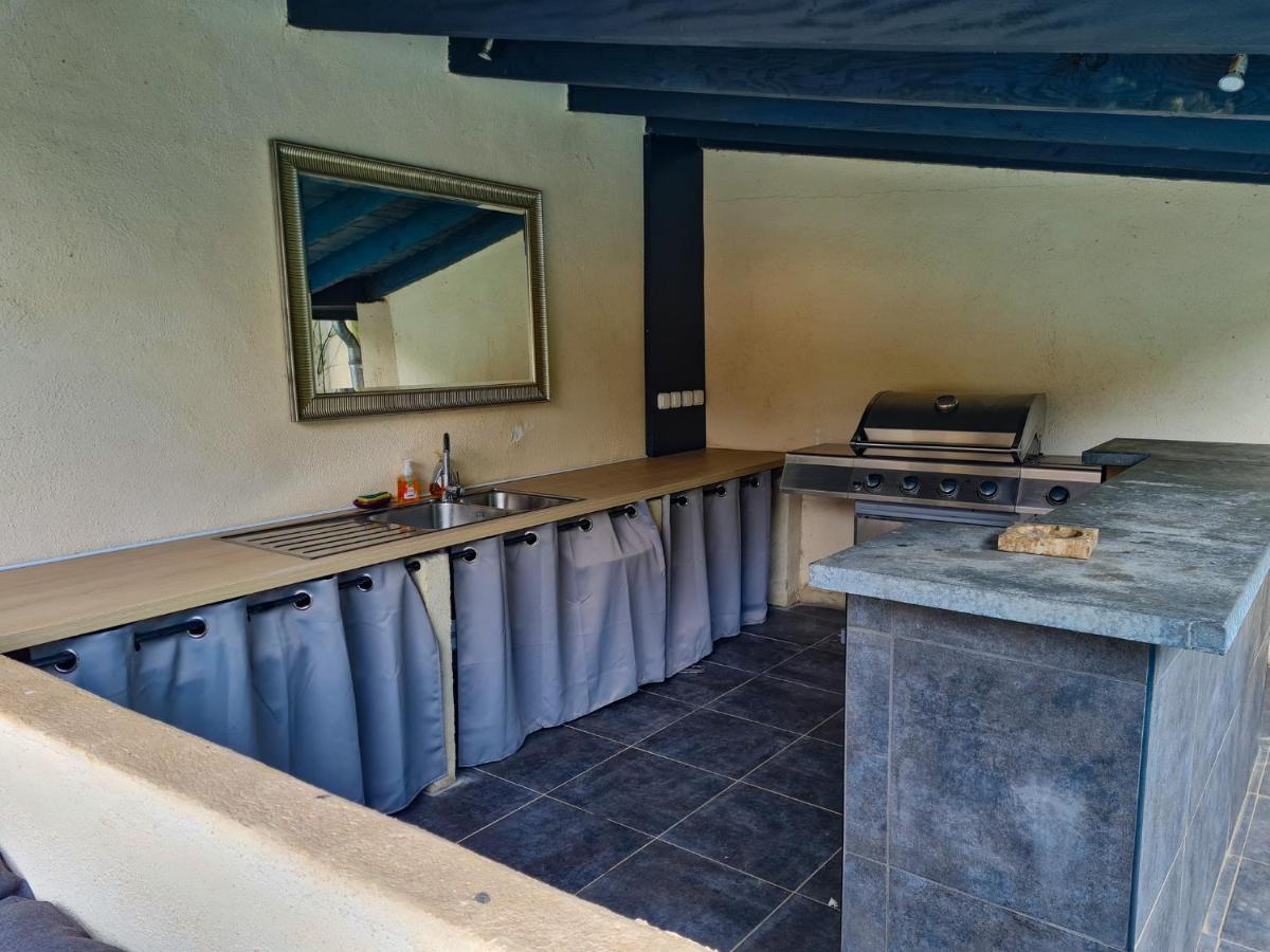 Lyon Faubourg - Priest Bed & Breakfast 3*