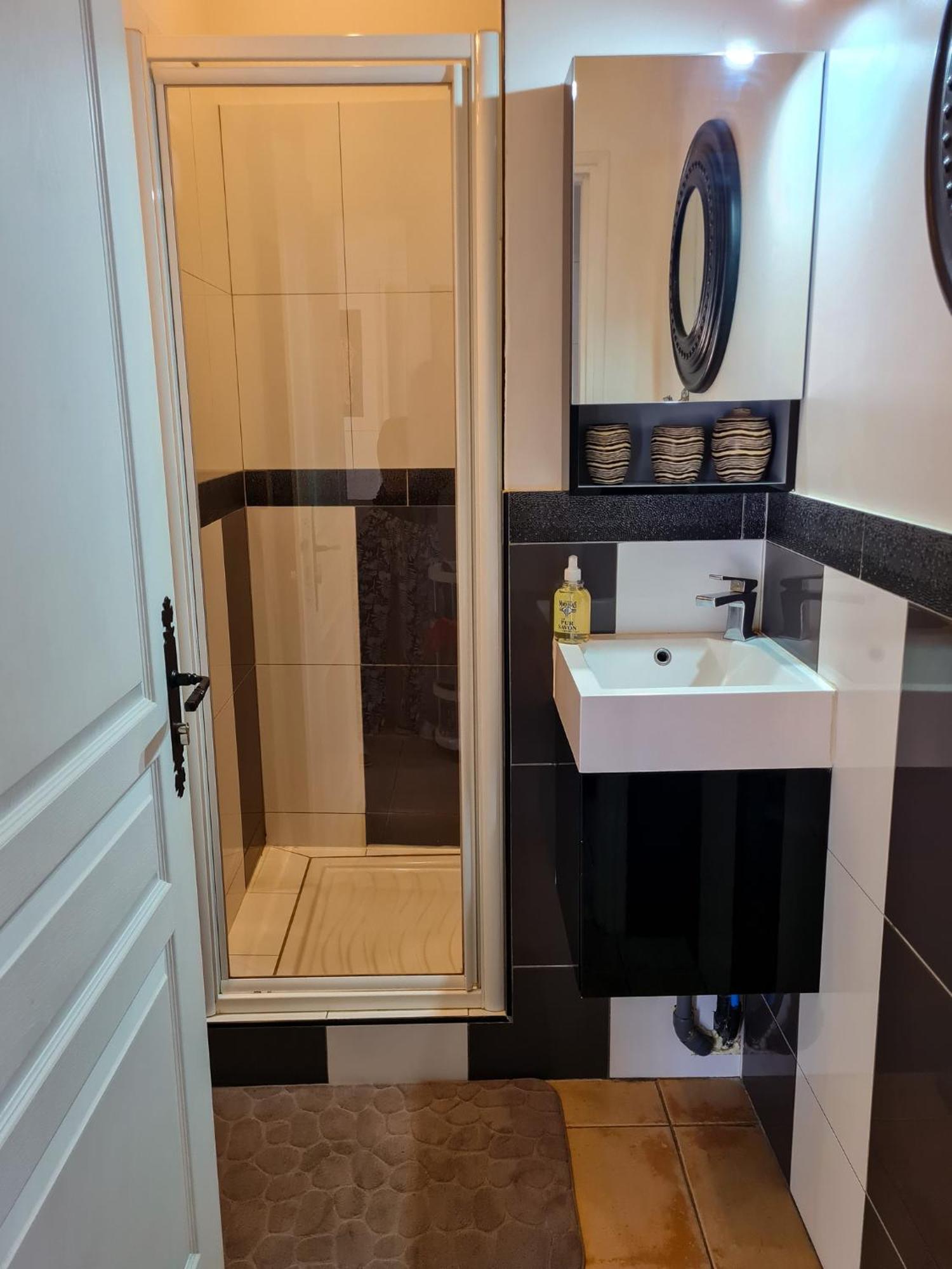 Lyon Faubourg - Priest Bed & Breakfast 3*